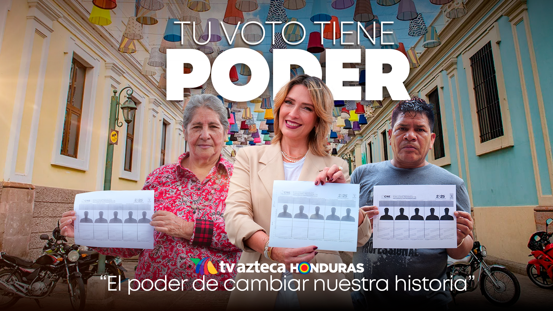 Personas mostrando papeletas electorales en una calle colorida con lámparas colgantes, acompañado del mensaje “Tu voto tiene poder” y el lema “El poder de cambiar nuestra historia”.