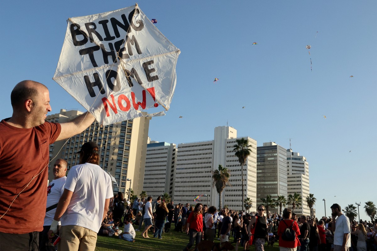 Estados Unidos informó que Israel permitirá pausas humanitarias de cuatro horas para que los civiles puedan salir de sitios en conflicto. las pausas comenzarán hoy, este día no habrán operaciones militares.