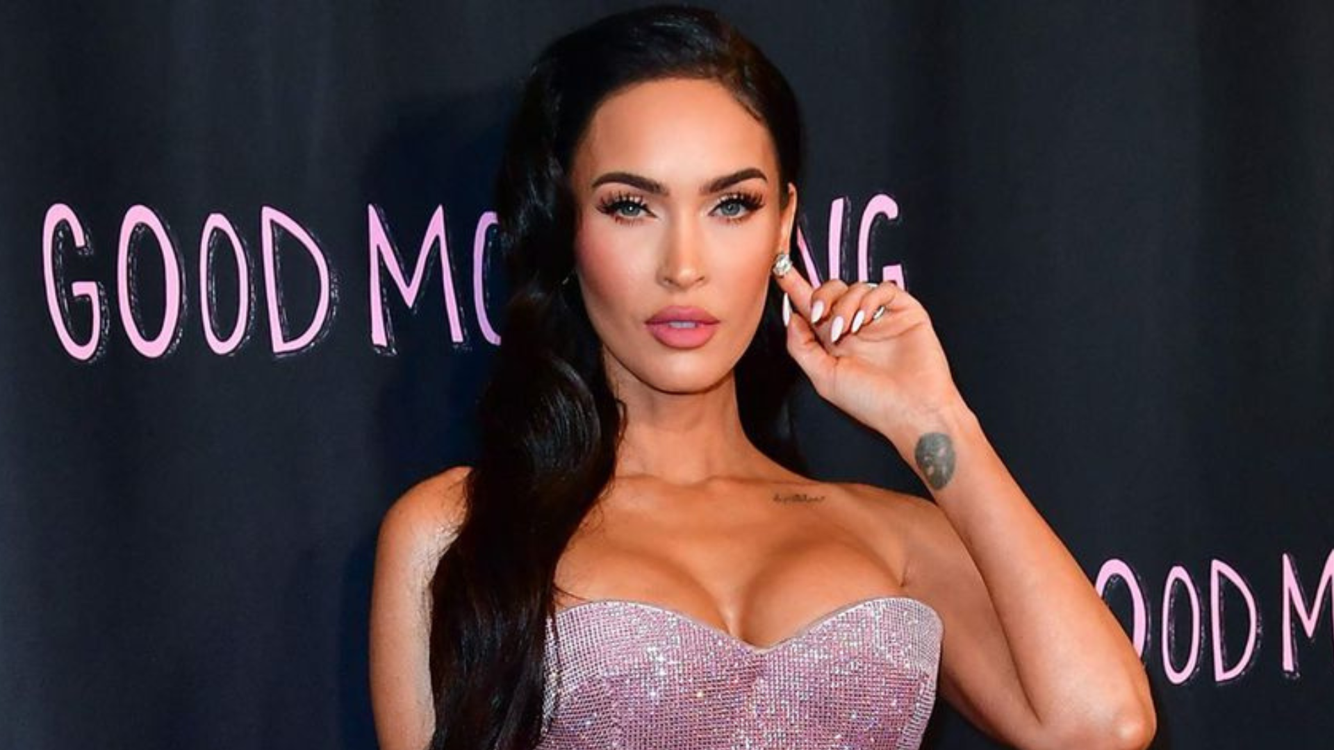 Meghan Fox confiesa que sufrió un aborto espontáneo en su libro de poesía