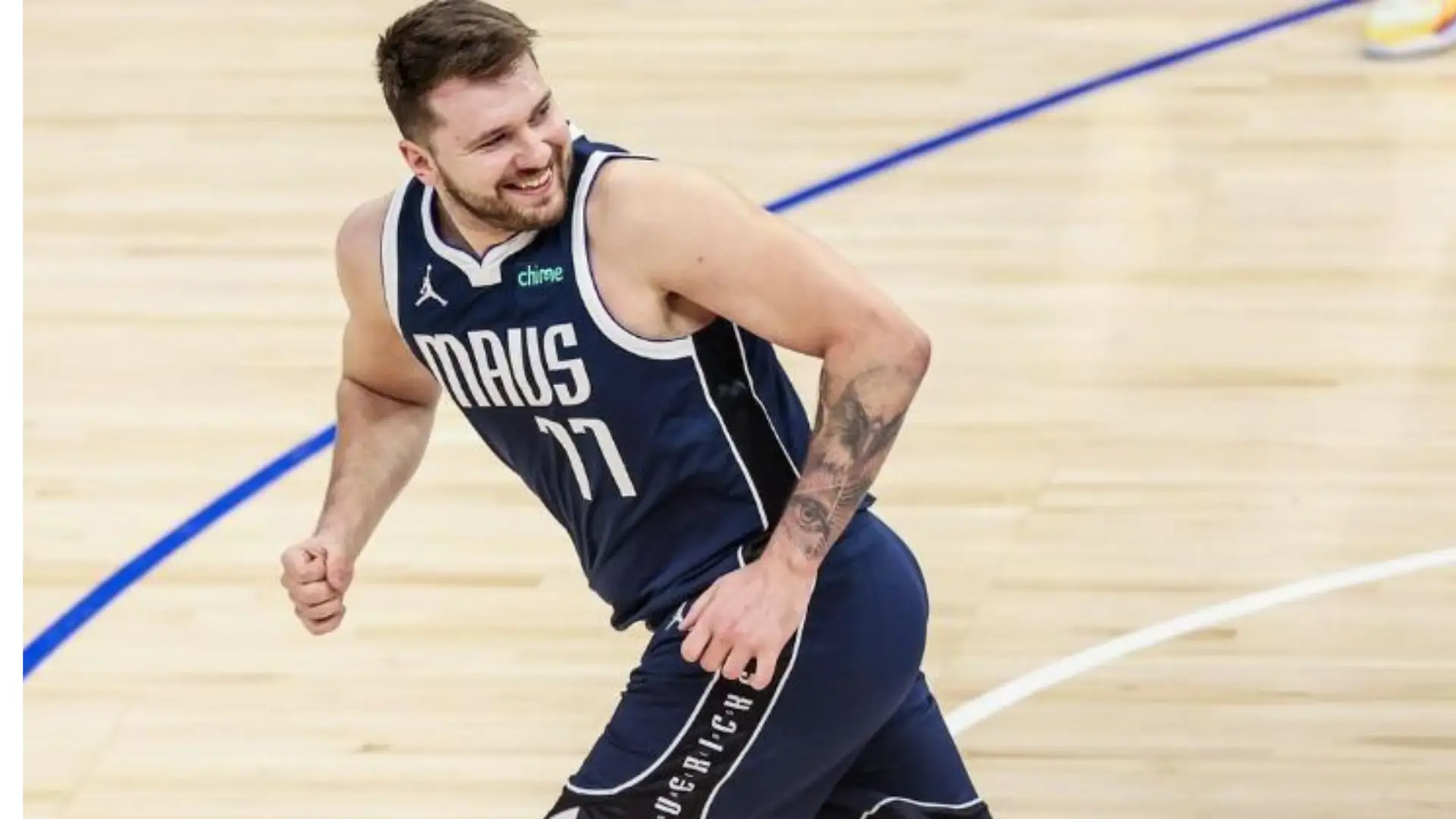 Los Dallas Mavericks se robaron el Juego 1 de la final de la Conferencia Oeste al vencer en el Target Center a los Minnesota Timberwolves por marcador de 108-105 para ponerse en ventaja 1-0 jugando una gran defensiva y con una brillante segunda mitad de Luka Doncic, así como el esloveno tuvo una gran segunda parte, Kyrie Irving lideró a Dallas en la primera al sumar 24 de sus 30 tantos en los dos cuartos iniciales.