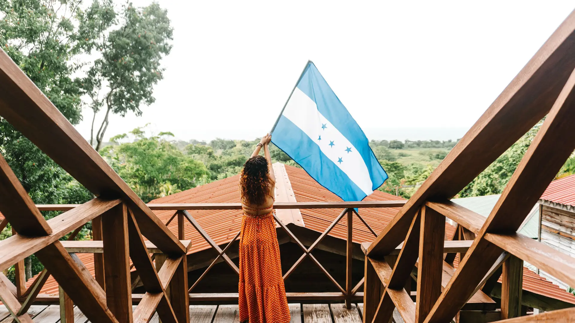 Hondureños se sienten preocupados por desempleo, crisis económica y violencia según estudio ERIC-SJ