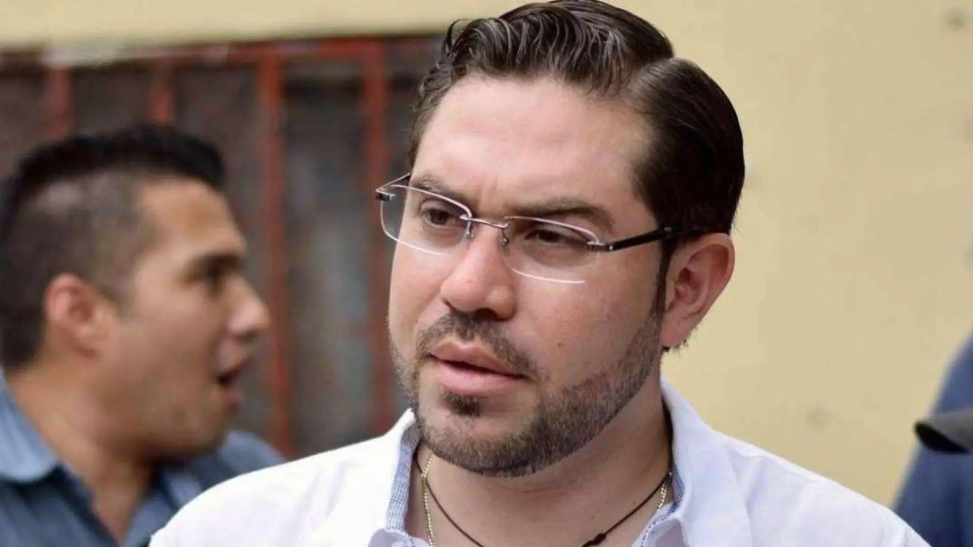 El precandidato presidencial, Jorge Cálix, cuestionó el anuncio hecho por la presidenta Xiomara Castro  sobre la intervención del Instituto de la Propiedad. 