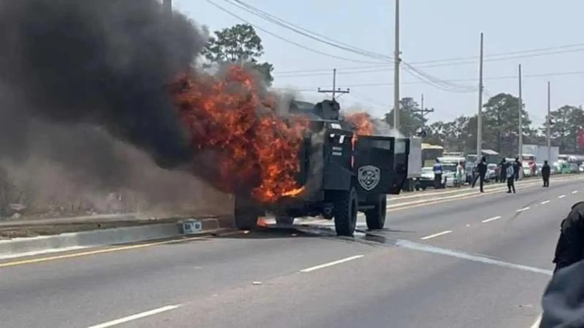 El secretario de Seguridad Gustavo Sánchez, informa que la Black Mamba que se incendio fue repuesta.