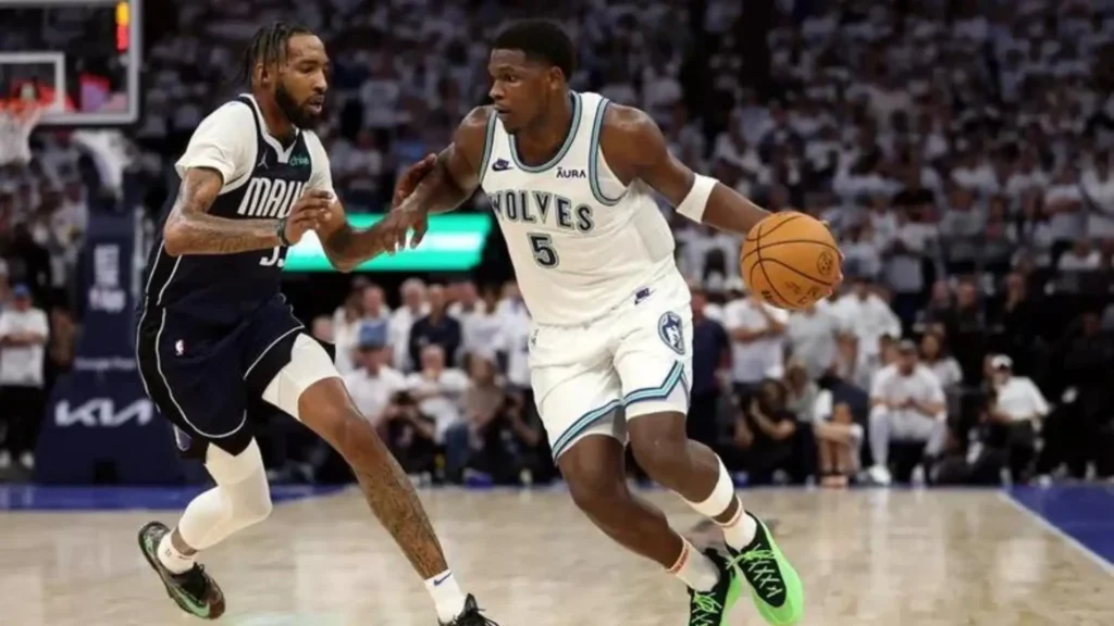 Los Dallas Mavericks y los Minnesota Timberwolves se miden en el juego 5 en una de las Finales de Conferencia más inesperadas de los últimos años en los Playoffs de la NBA.