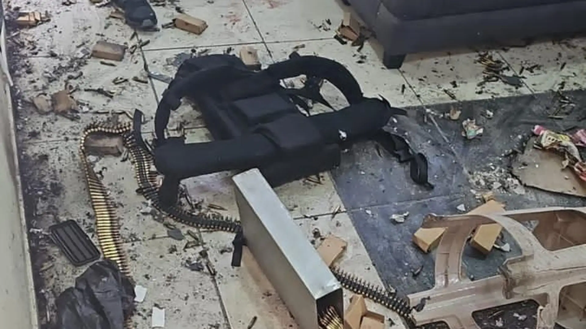 Decomisan artefactos explosivos en residencial de San Pedro Sula.