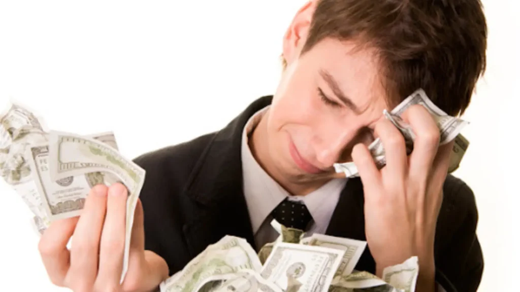 La administración del dinero suele ser un tema difícil para millones de personas, lo que puede desencadenar algunos trastornos relacionados con la economía.