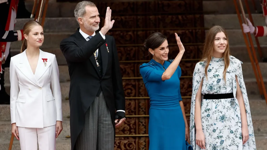 El Rey Felipe V cumple una década en el trono de la Corona Española