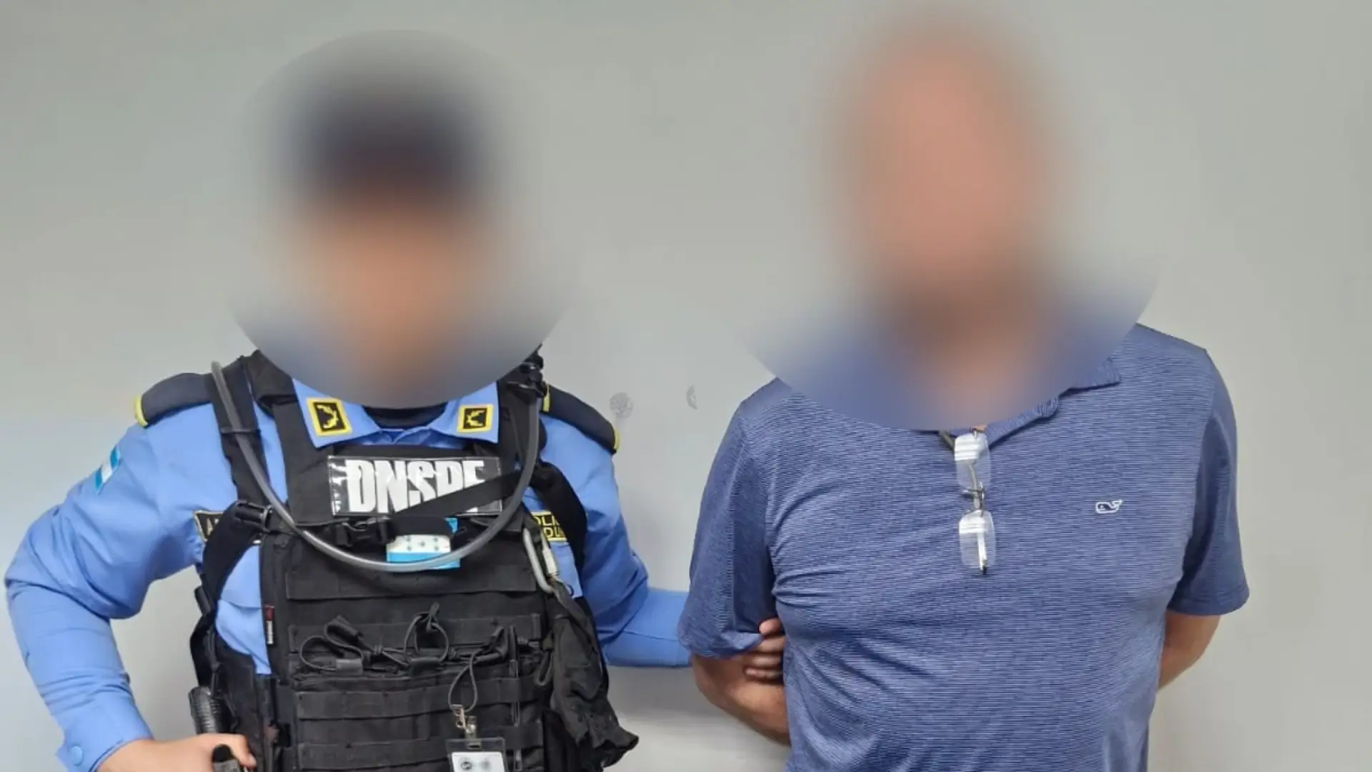 Detienen a ciudadano estadounidense que pretendía salir de Honduras con un arma sin registro legal.