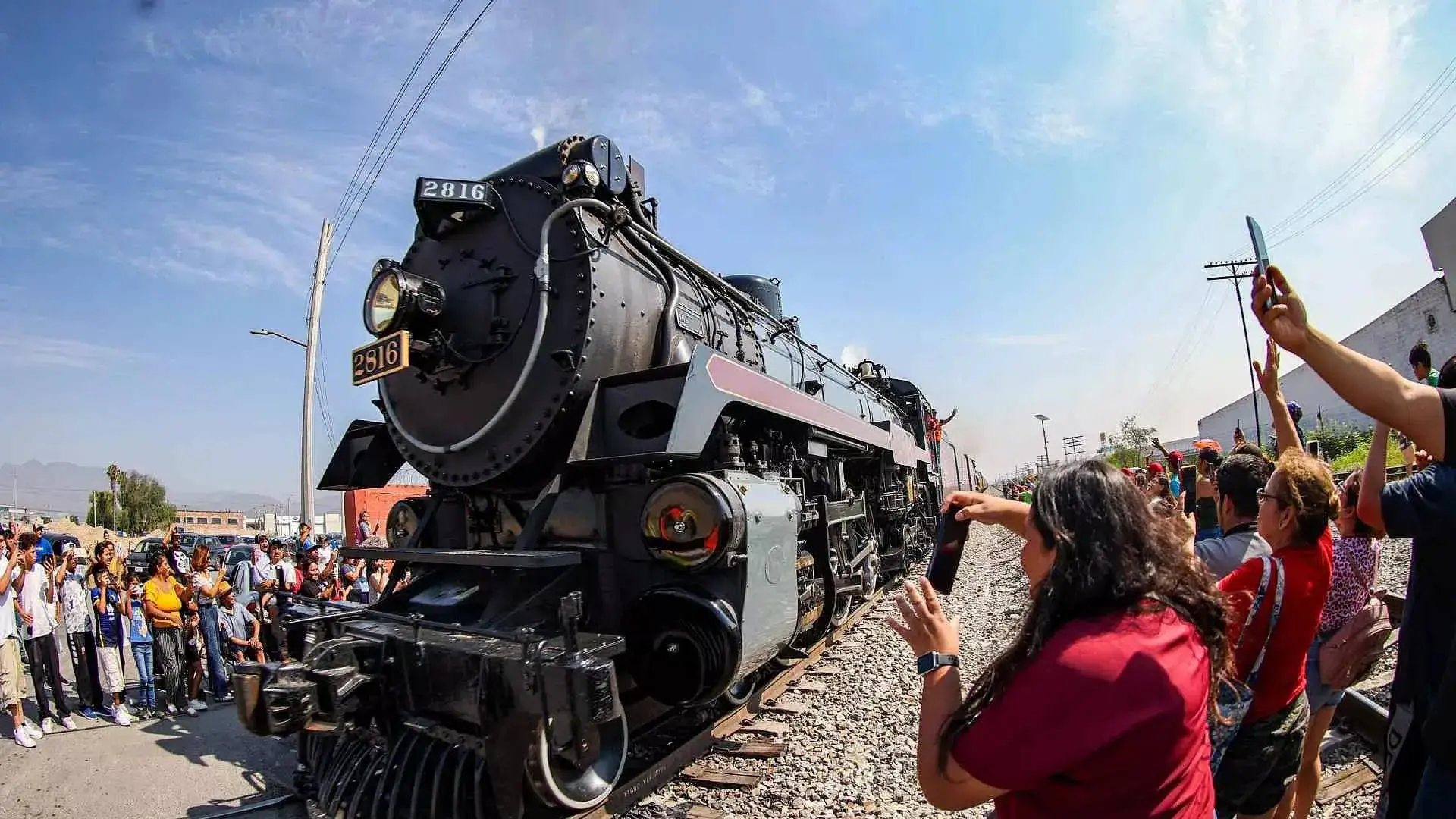 La llegada de la locomotora “La Emperatriz” causó sensación en México; sin embargo, se han registrado distintos accidentes durante su paso.