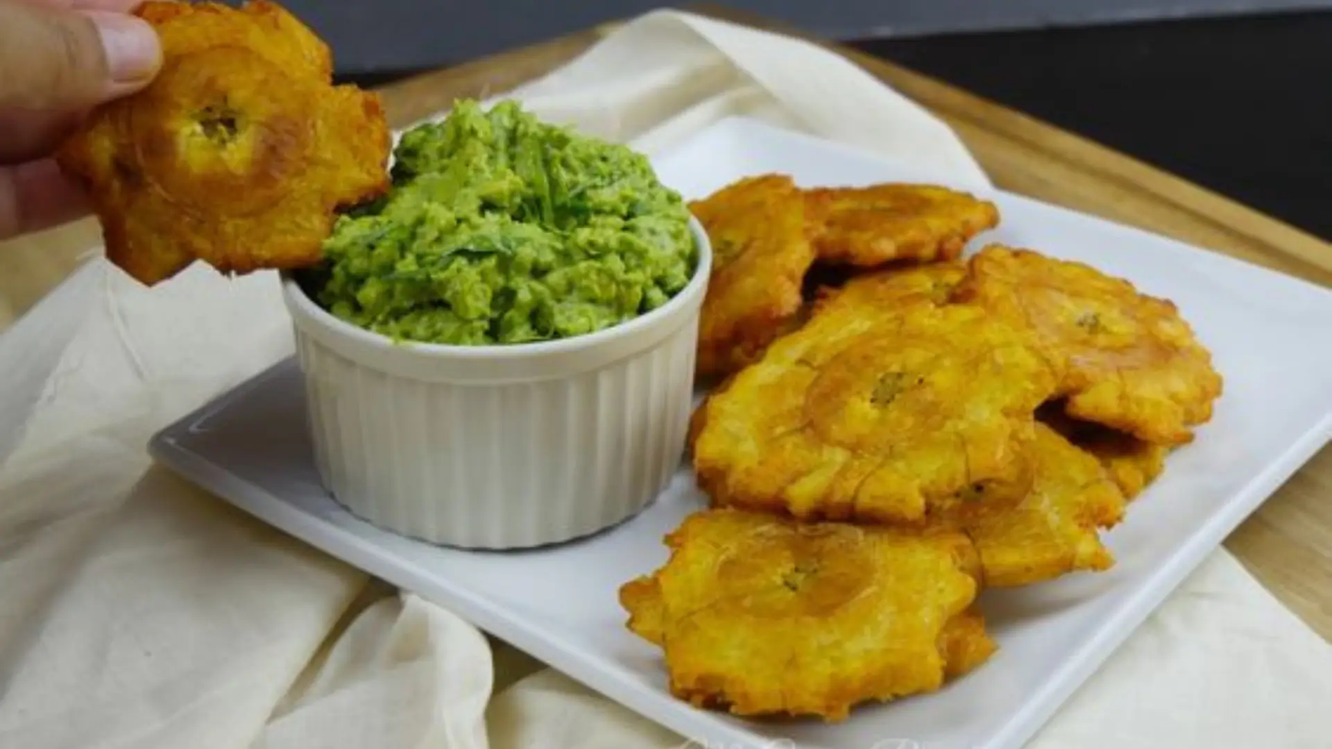 Montaditos con chicharrones de Juan David de Mamá Quiero Ser Chef.