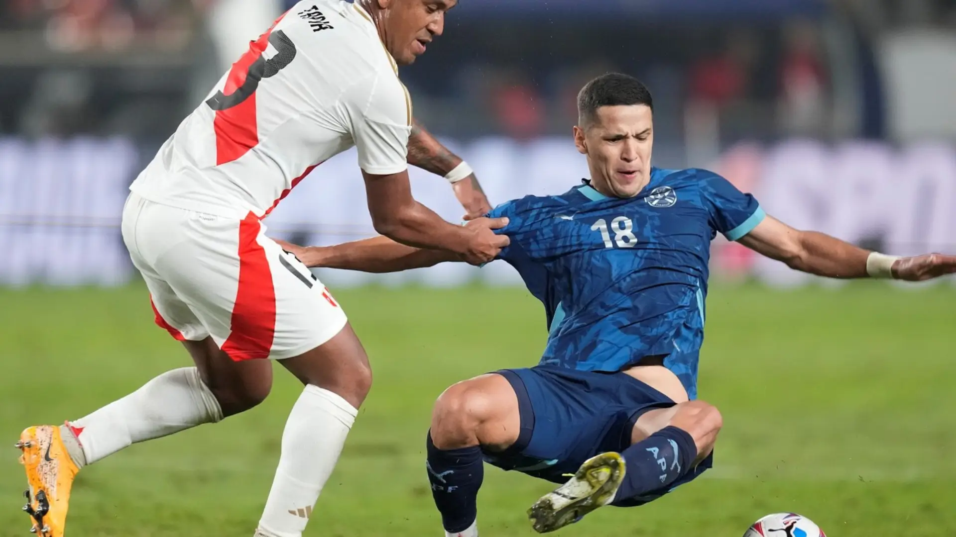 Renato Tapia, jugador que anunció mediante un comunicado que no participará con la selección de Perú en la Copa América que arrancará la próxima semana,