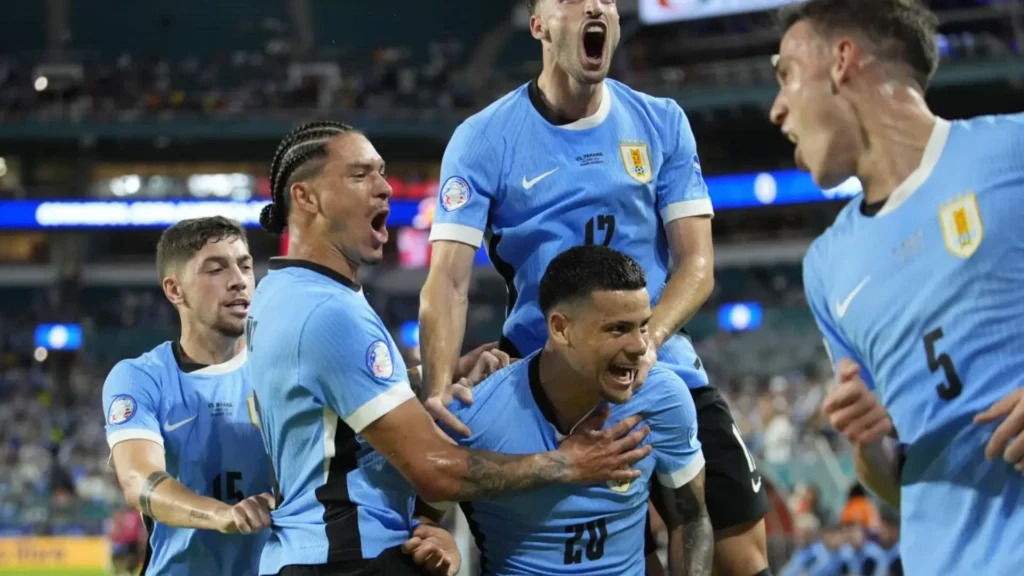 Uruguay dio crédito a su condición de favorito y venció este domingo a Panamá por 3-1 en el debut de ambas selecciones por el Grupo C de la Copa América 2024, en el encuentro disputado en el Hard Rock Stadium de Miami,