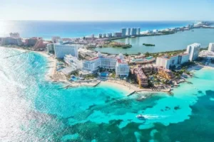 Alerta amarilla en Quintana Roo por huracán Beryl.