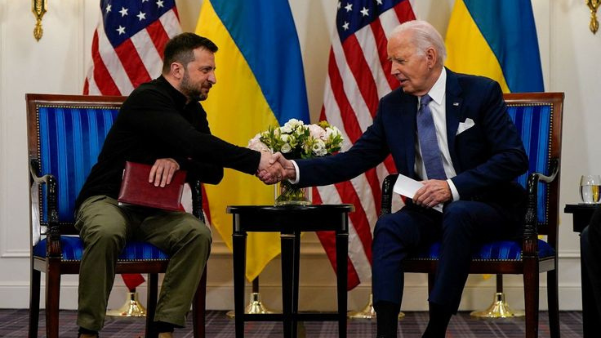 Por error Joe Biden llama Putin al presidente de Ucrania y se disculpa de inmediato.
