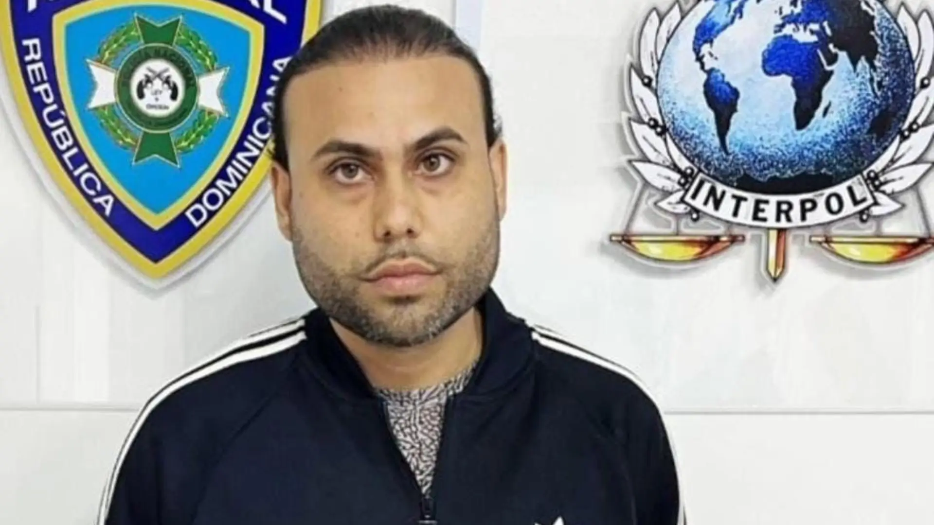 Hoy llega a Honduras Gilbert Reyes acusado de asesinar a tres mujeres, es pedido en extradición a República Dominicana.