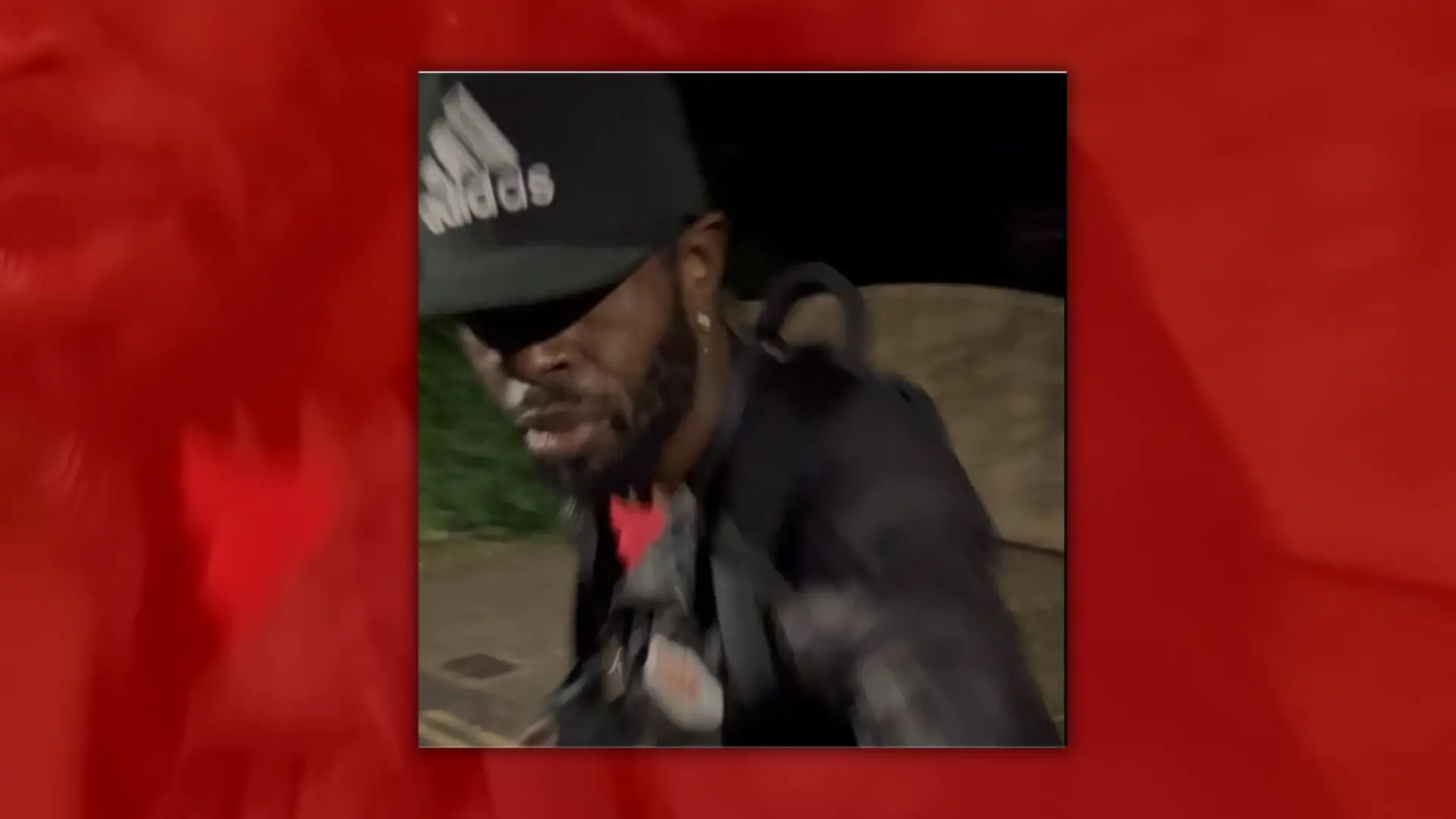 Hombre en Inglaterra abandonó maletas con restos humanos cerca de un puente, autoridades están tras la pista.