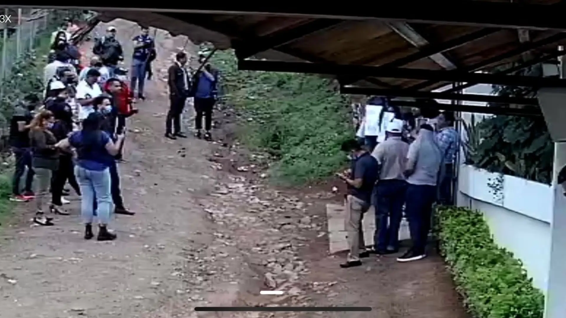 Marlon Ochoa denuncia que simpatizantes de Jorge Cálix le intimidaron en su residencia.