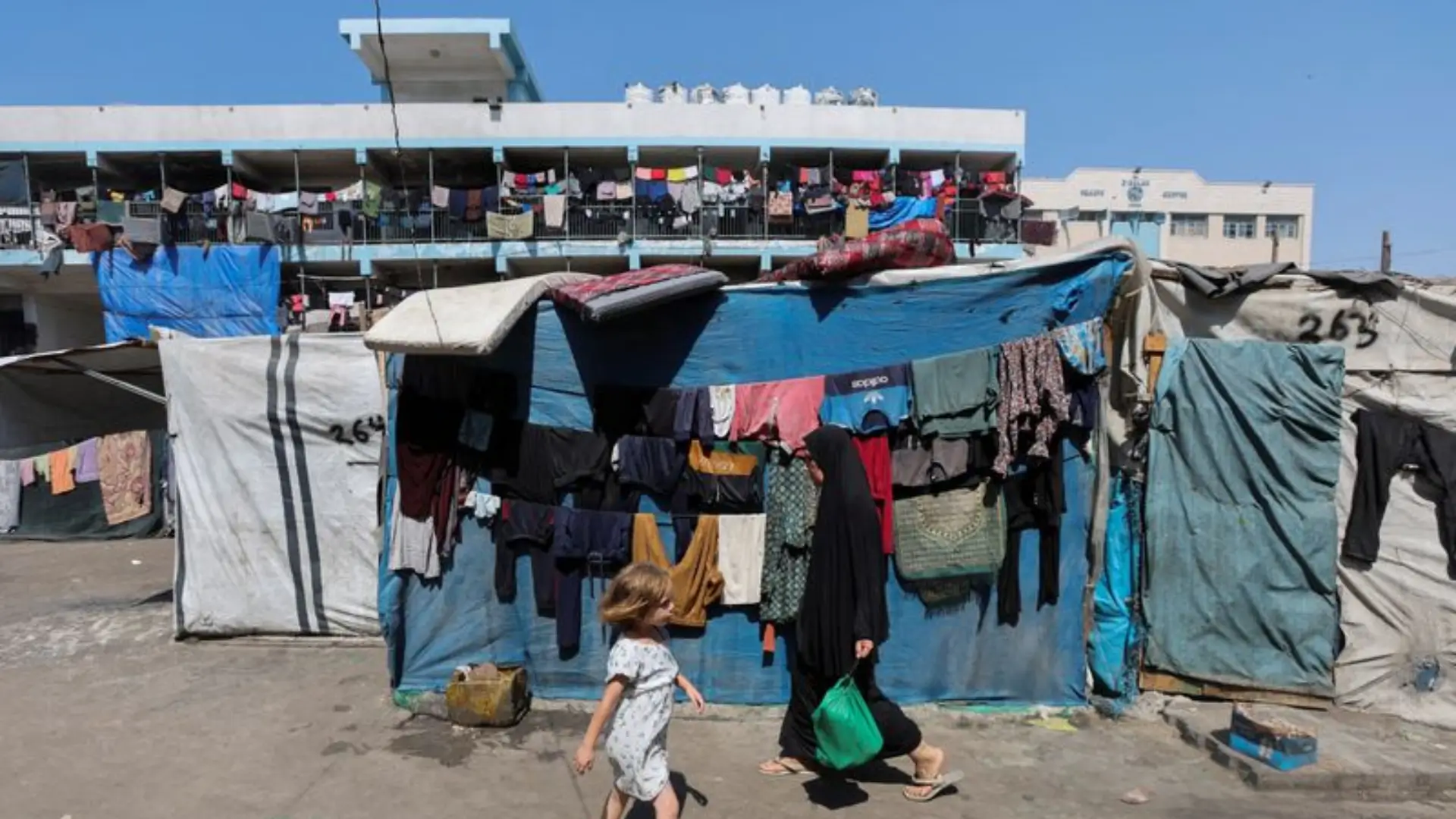 El vehículo identificado fue alcanzado por al menos 10 balas cuando se aproximaba a un puesto de control militar israelí, pero no hay personas lesionadas.