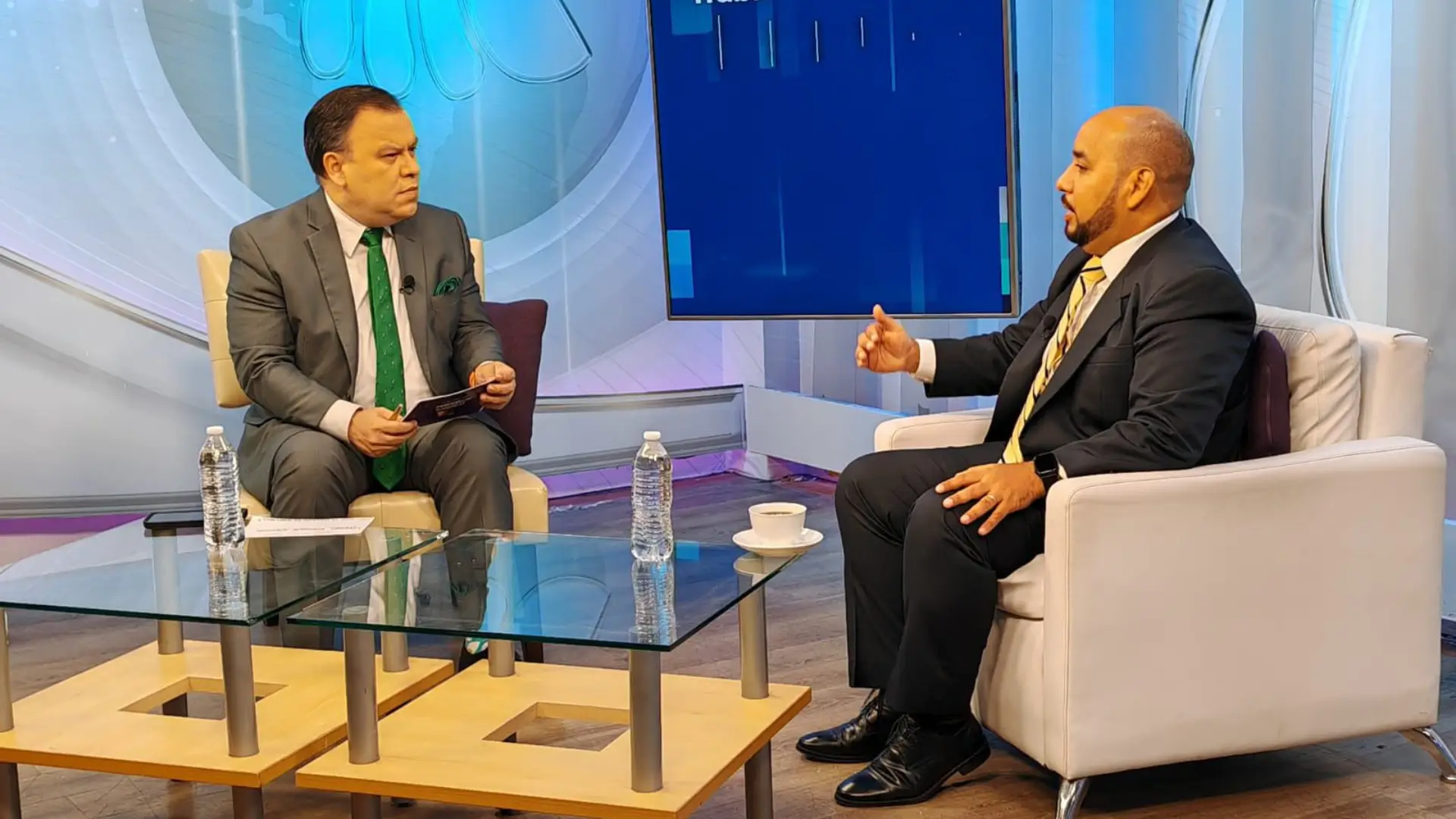 Daniel Sponda con Darío Banegas en Hablemos Con Hechos.