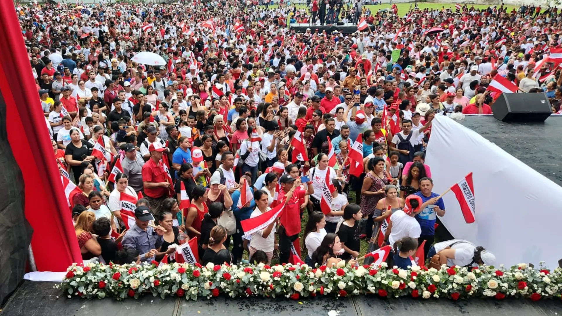 Jorge Cálix concentración partido Liberal.