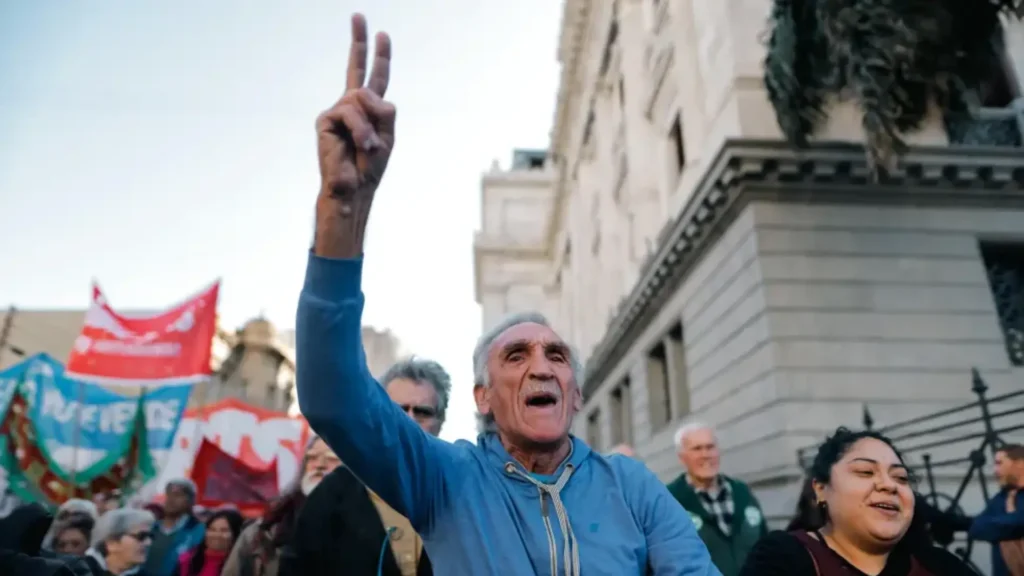 Legisladores de oposición consiguieron el quórum en la Cámara de Diputados para discutir el avance de este proyecto de ley.