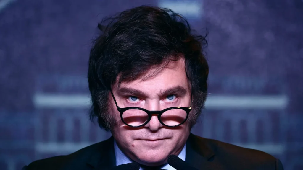 El gobierno de Nicolás Maduro también busca la detención de la secretaria general de la Presidencia, Karina Milei y Patricia Bullrich, ministra de Seguridad.