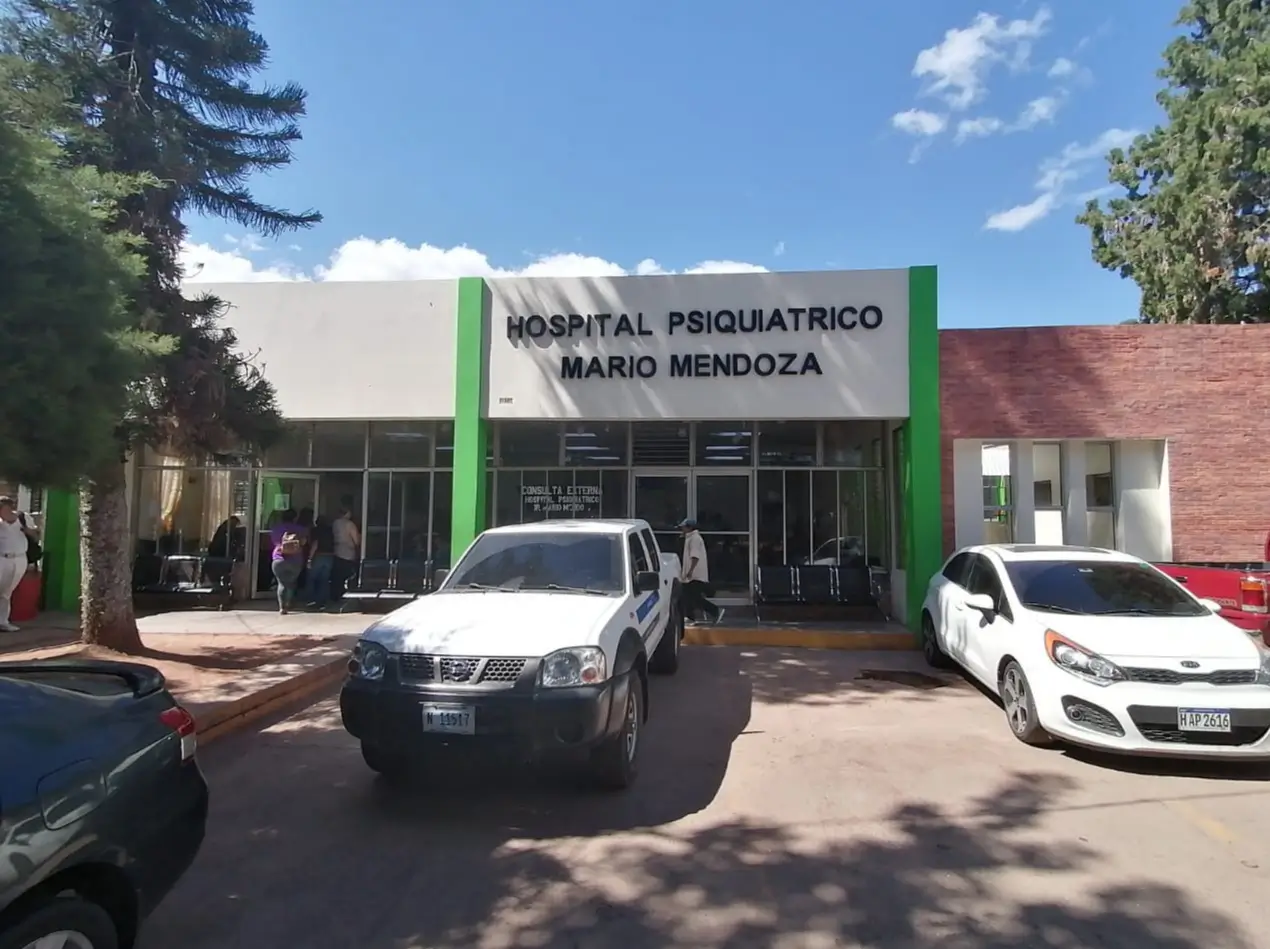 La Universidad Nacional Autónoma de Honduras (UNAH), anunció este día el retiro de los estudiantes del Hospital Psiquiátrico Mario Mendoza por limitación de espacios y falta de condiciones para su desempeño académico.