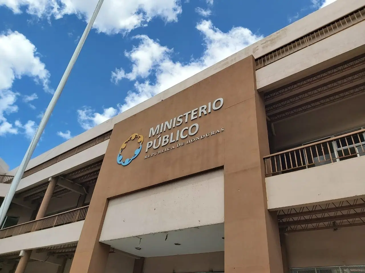 La Fiscalía Especial para la Transparencia y el Combate a la Corrupción Pública (FETCCOP) ha presentado un requerimiento fiscal contra una supuesto estructura que operó en el Programa de Asignación Familiar entre 2010 y 2014.