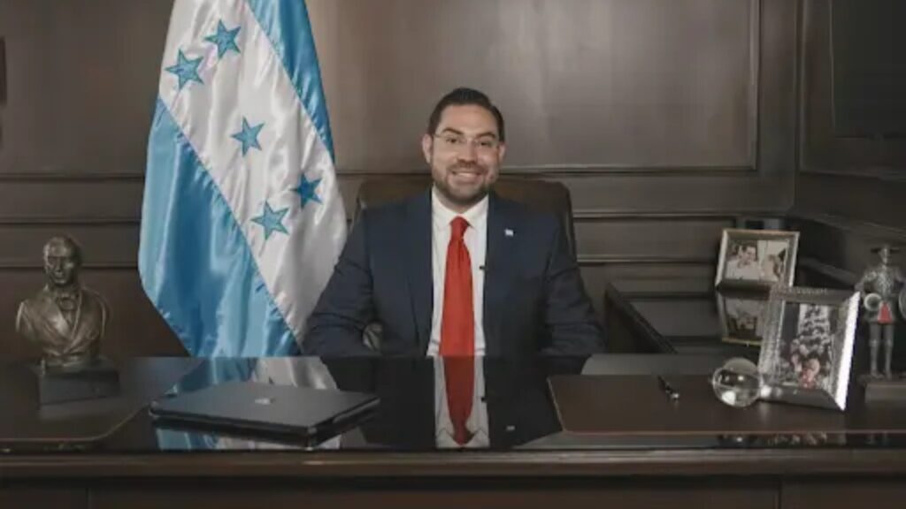 Conoce la trayectoria del precandidato presidencial, Jorge Cálix.