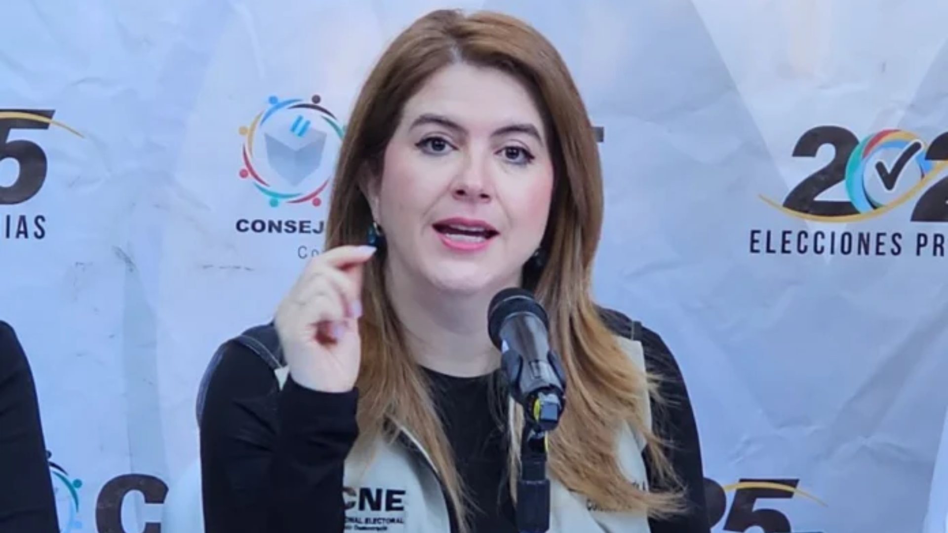 Cossette López alerta sobre crisis institucional a las puertas de las elecciones generales en Honduras