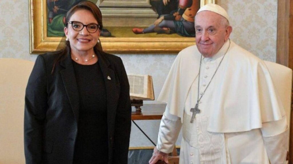 GALERÍA | Reconocidas figuras de Honduras que se reunieron con el Papa Francisco