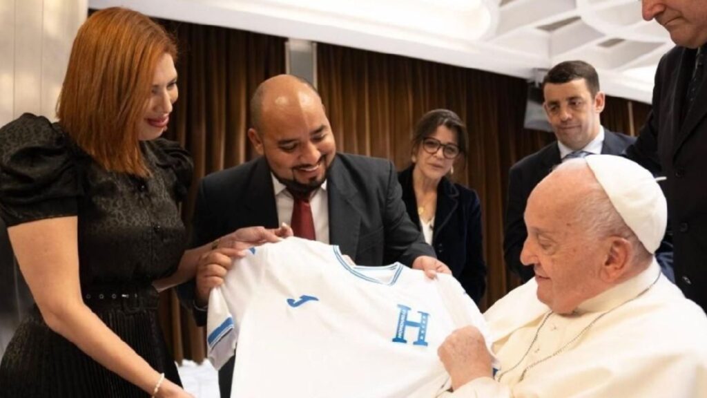 GALERÍA | Reconocidas figuras de Honduras que se reunieron con el Papa Francisco