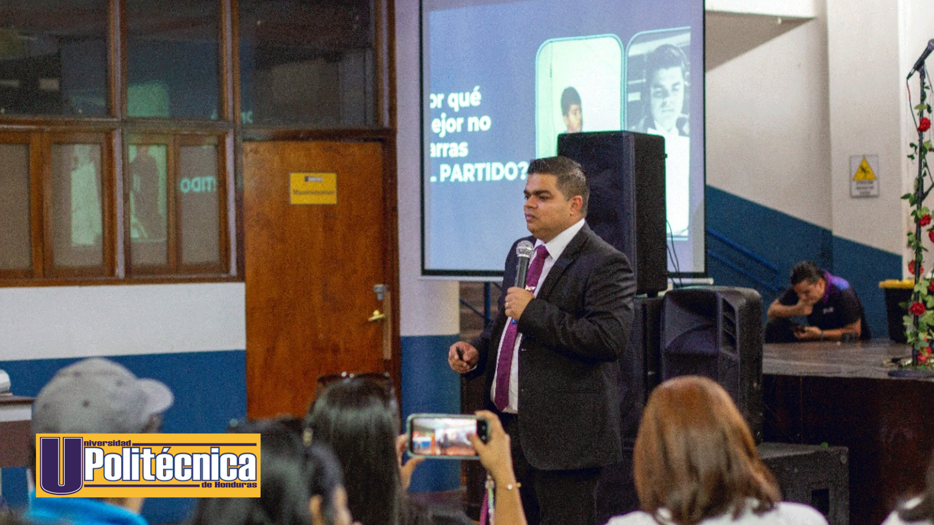 El pasado 14 de junio, la sede de Comayagua de la Universidad Politécnica de Honduras vivió una jornada memorable al celebrar la ceremonia de cierre del 20 aniversario de la institución.