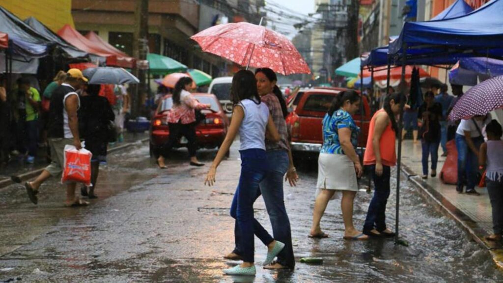 Copeco anuncia lluvias por nueva onda tropical en Honduras ¿Cuándo ingresará?