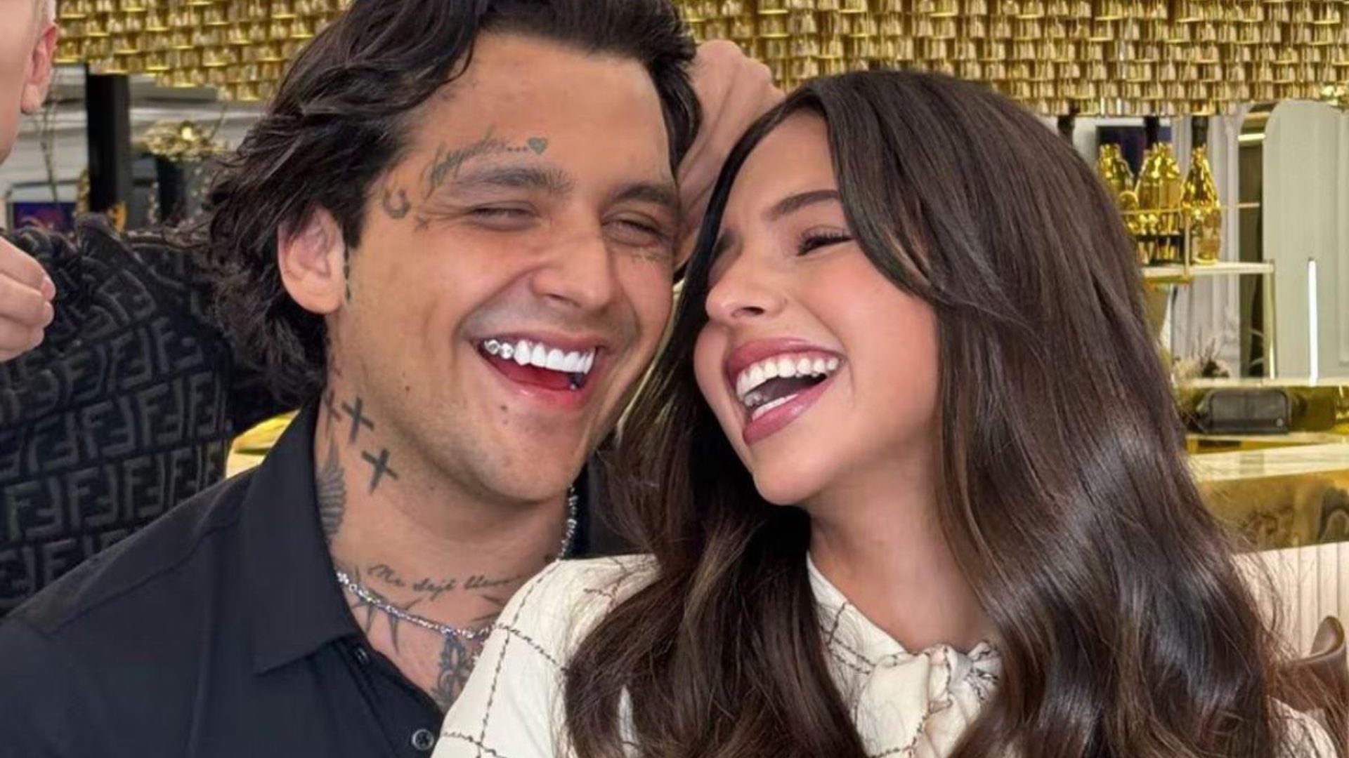 Christian Nodal revela detalles de su relación con Angela Aguilar