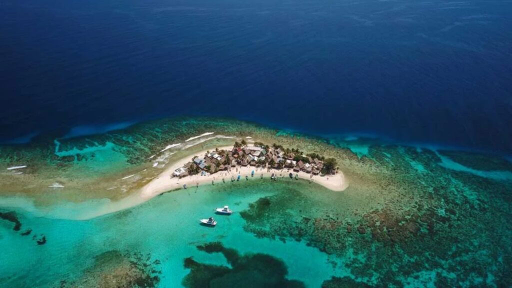 Semana Morazánica 2025: Cayos Cochinos su destino perfecto