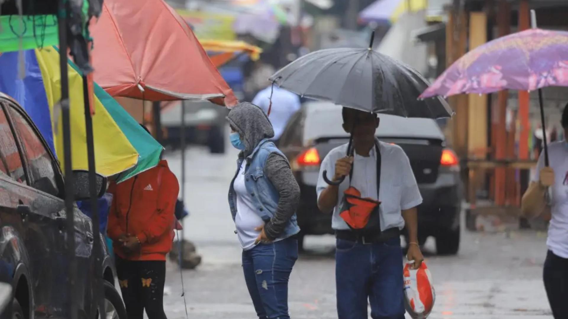 ¿Hasta cuándo continuará el frente frío y las lluvias en Honduras?