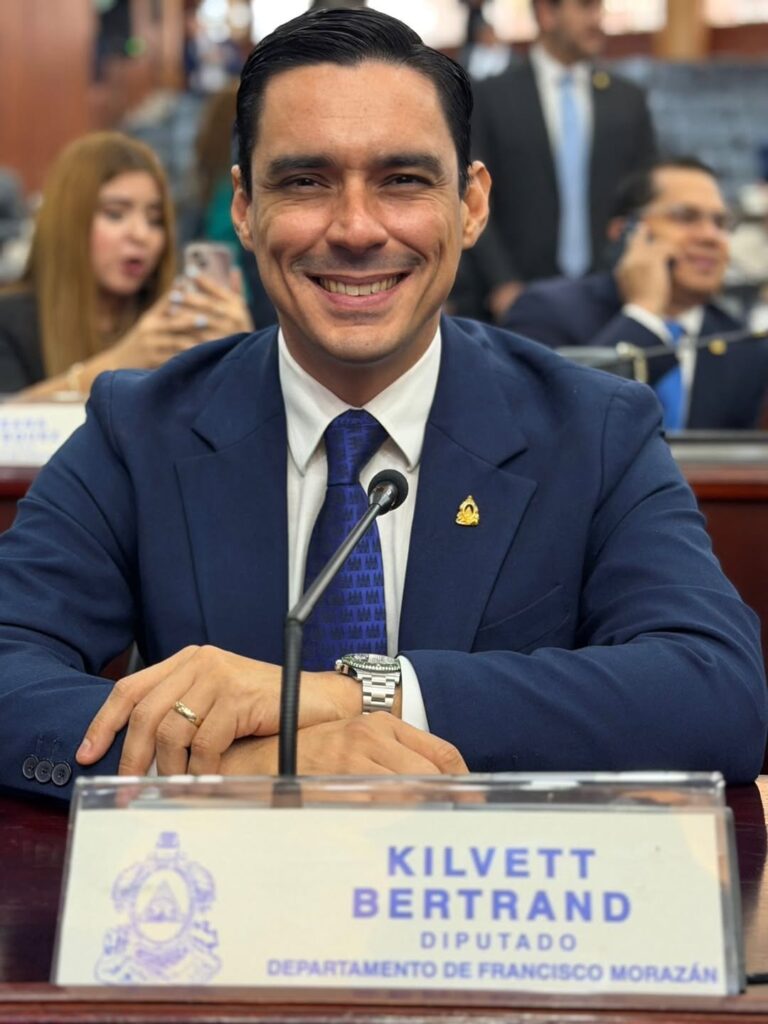 Diputados del Congreso Nacional: nuevos rostros y outfits