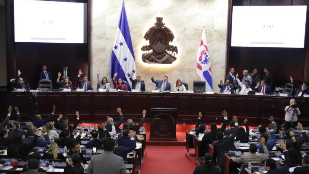 Honduras aprueba presupuesto 2026 por más de L444 mil millones