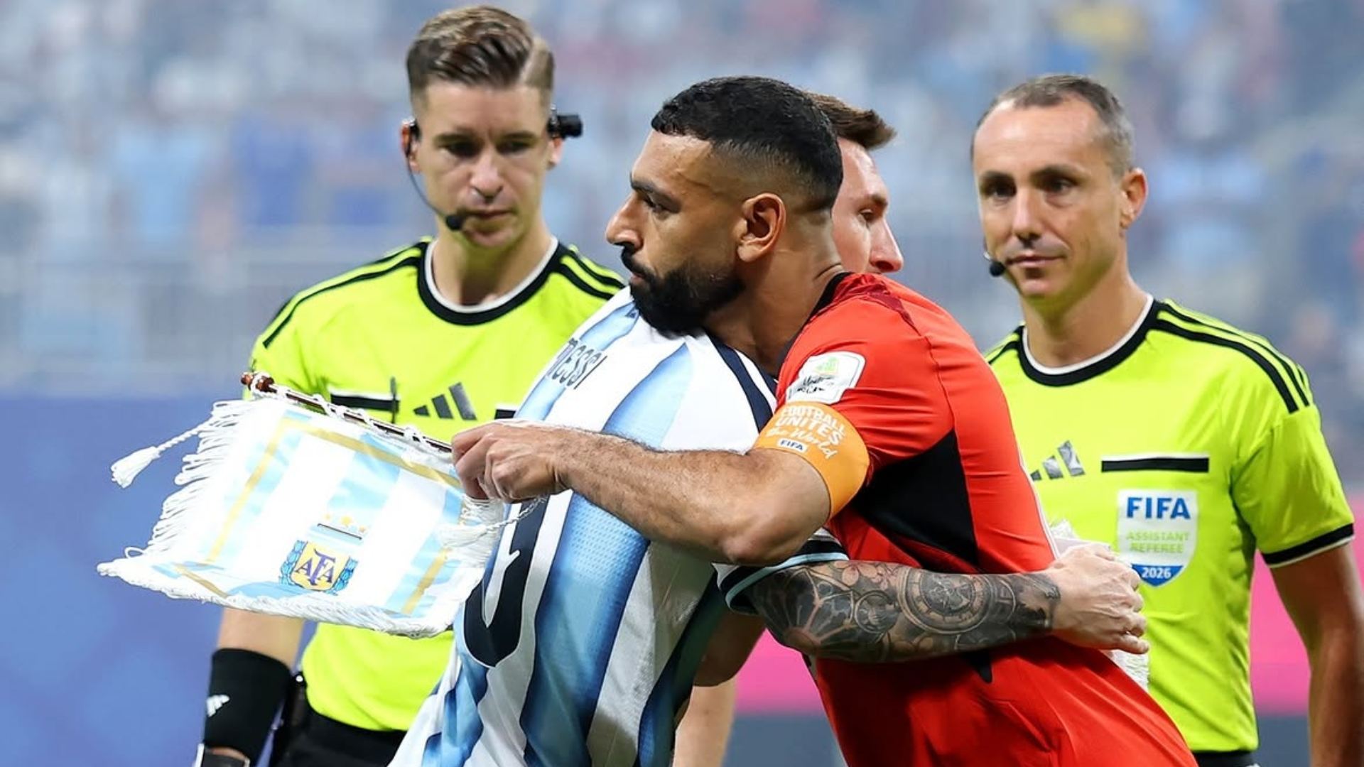 Exárbitro de la FIFA opinó sobre las supuestas ayudas a Argentina: “Muy poco inteligente”