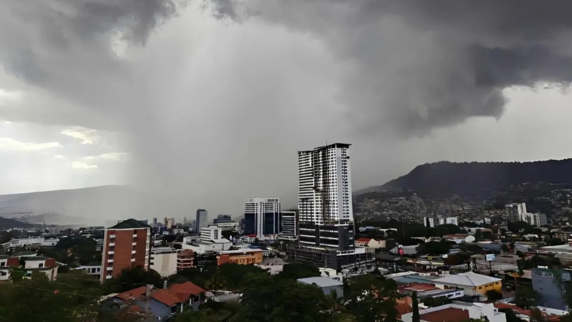 ondra tropical en honduras: zonas con lluvias